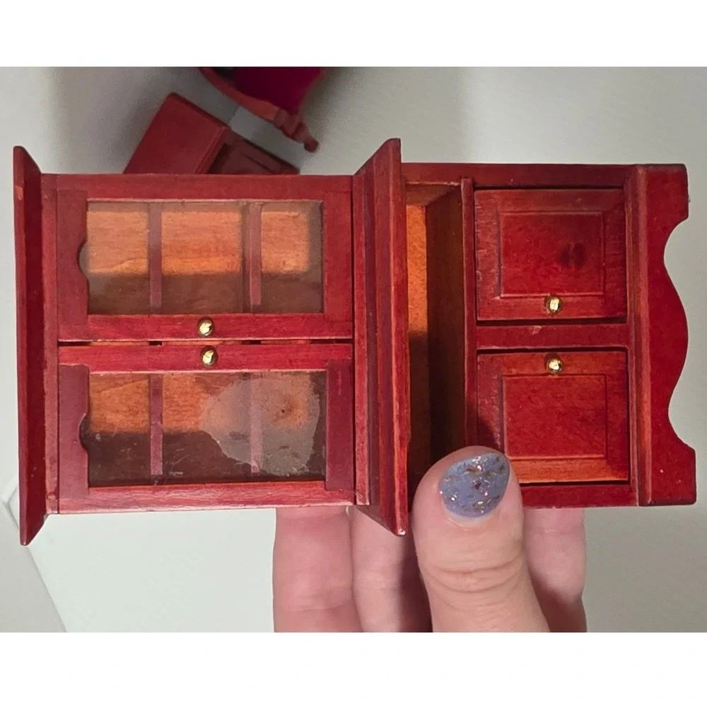 Melissa & Doug Dollhouse Furniture 4pc Red Wooden Victorian Fair Condition